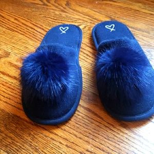 Brand new never worn Victoria secret slippers